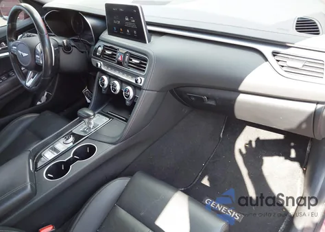 2019 Genesis G70 2.0T Advanced z USA, uszkodzony, nr VIN KMTG64LA7KU031655